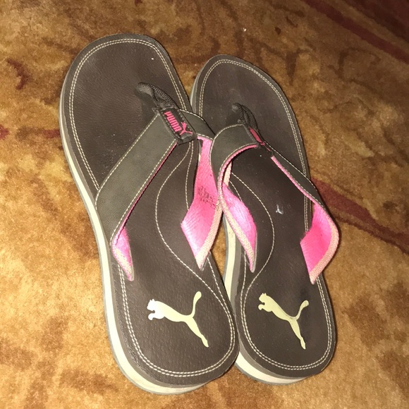 puma flip flops - Picture 3 of 4